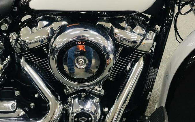 2021 Harley-Davidson® FLHC