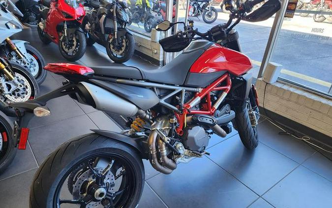 2023 Ducati Hypermotard 950 Ducati Red