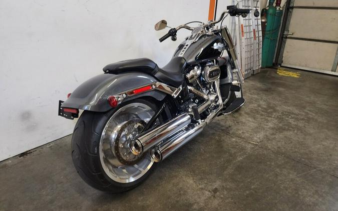2021 Harley-Davidson Fat Boy 114 Gauntlet Gray Metallic/Vivid Black FLFBS