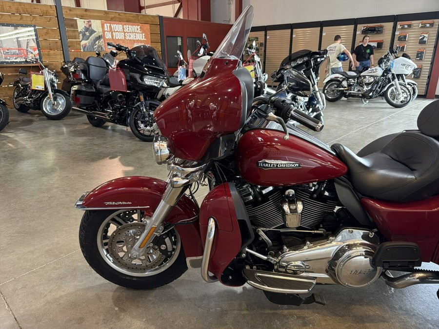 FLHTCUTG 2021 Tri Glide® Ultra