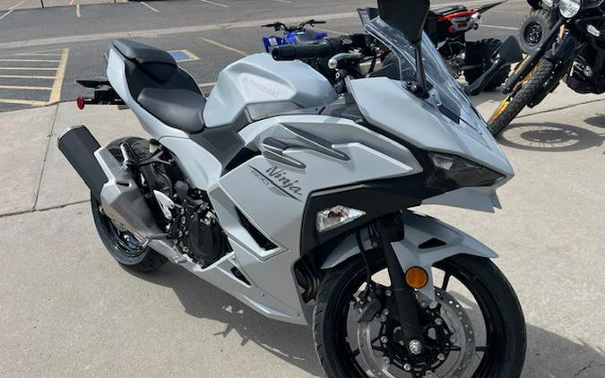 2025 Kawasaki Ninja® 500 ABS