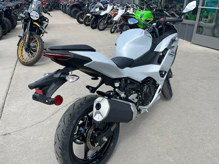 2025 Kawasaki Ninja® 500 ABS