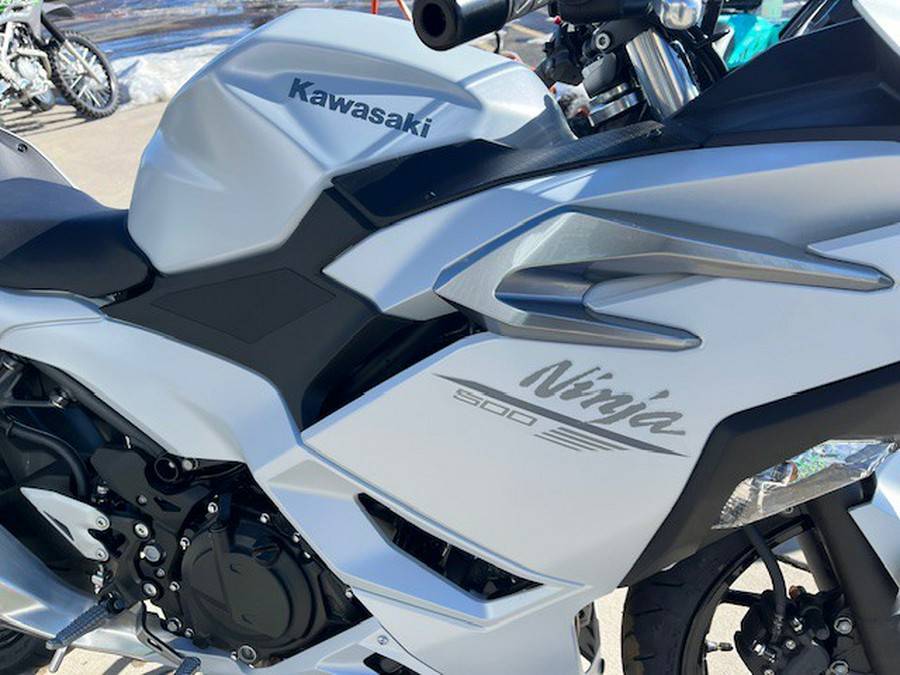 2025 Kawasaki Ninja® 500 ABS