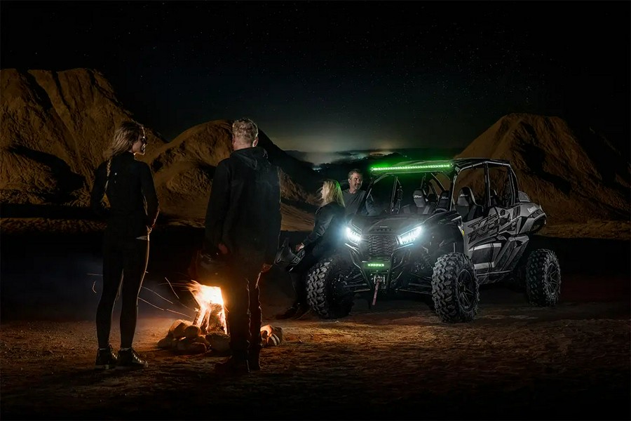 2027 Kawasaki TERYX® KRX4™ 1000 Blackout Edition