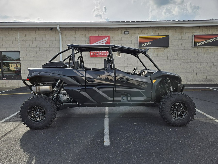 2027 Kawasaki TERYX® KRX4™ 1000 Blackout Edition