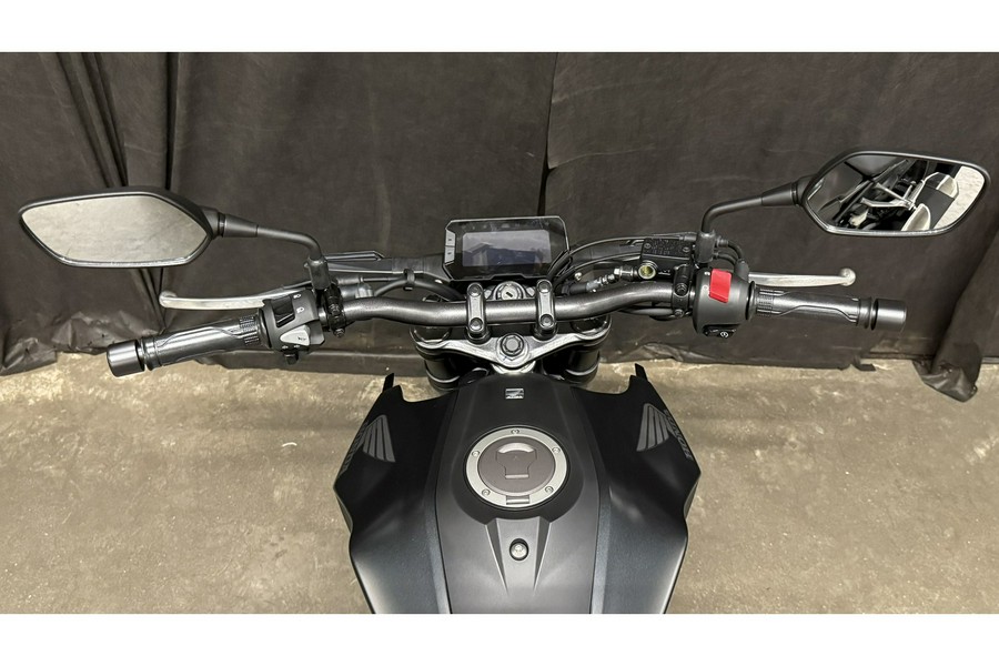 2025 Honda CB300R ABS