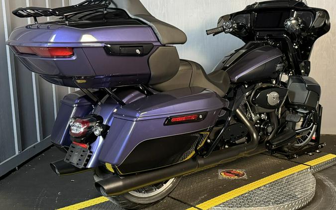 2026 Harley-Davidson® Street Glide Limited FLHXL PRPLE ABYSS/BLK W/ PINSTRIP