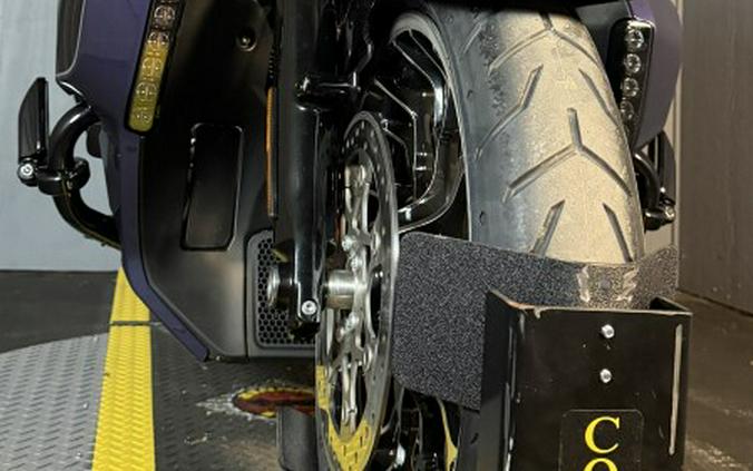 2026 Harley-Davidson® Street Glide Limited FLHXL PRPLE ABYSS/BLK W/ PINSTRIP