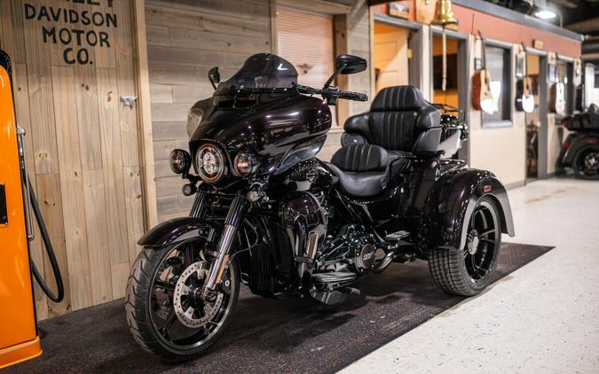 2021 CVO Tri Glide (FLHTCUTGSE)