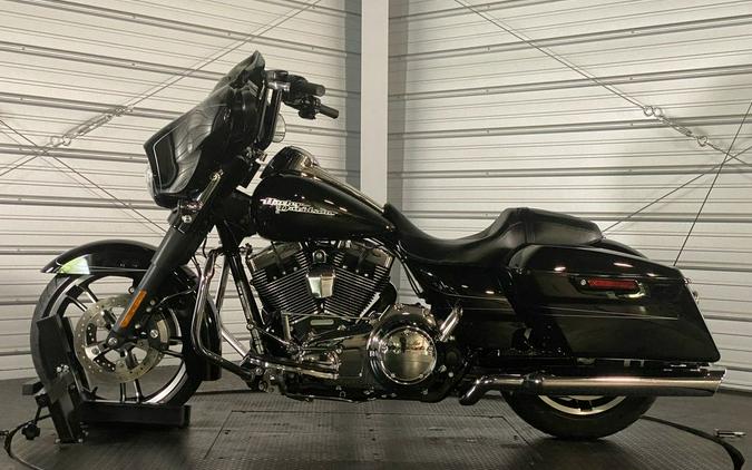 2015 Harley-Davidson® FLHXS - Street Glide® Special