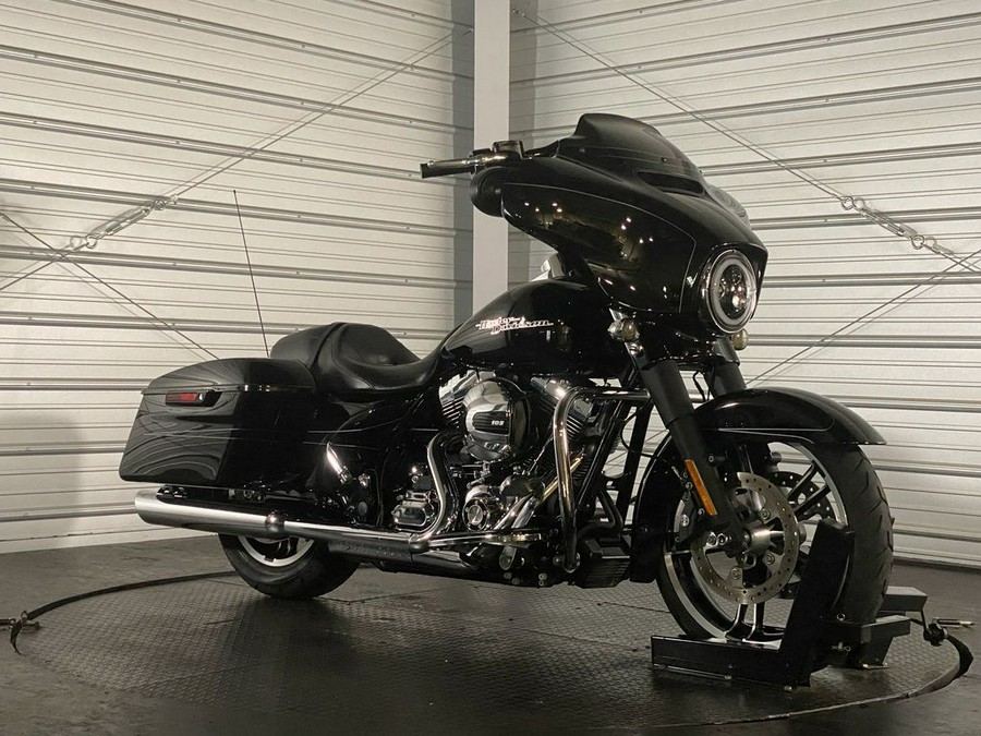 2015 Harley-Davidson® FLHXS - Street Glide® Special