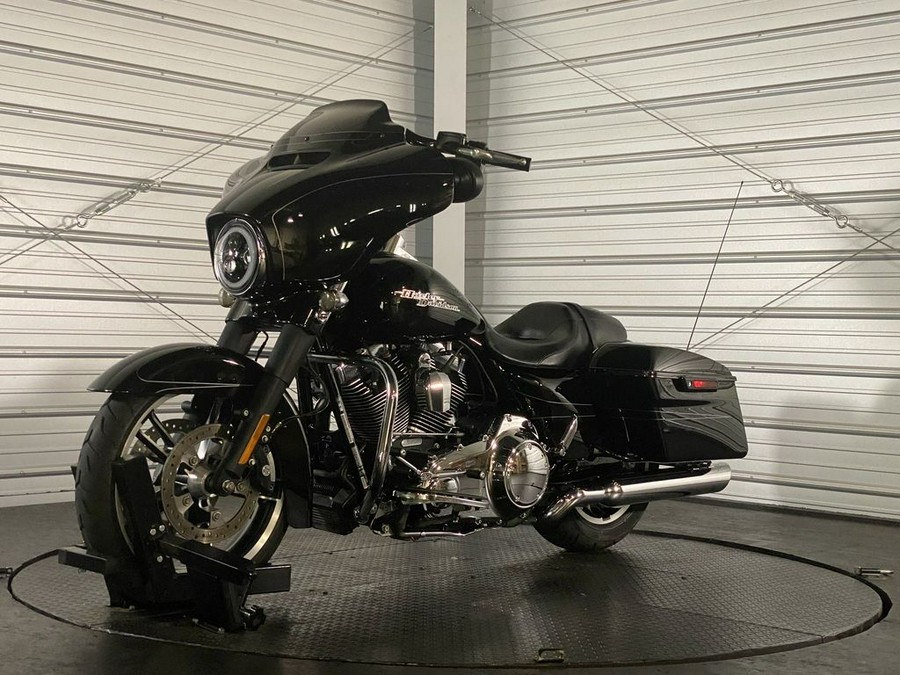 2015 Harley-Davidson® FLHXS - Street Glide® Special