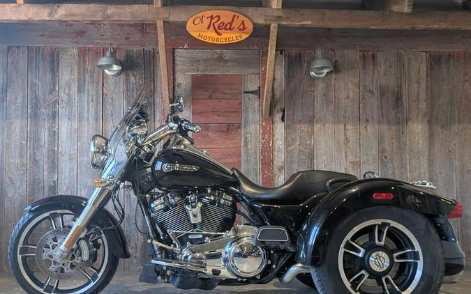 2017 Harley-Davidson® FLRT - Freewheeler®