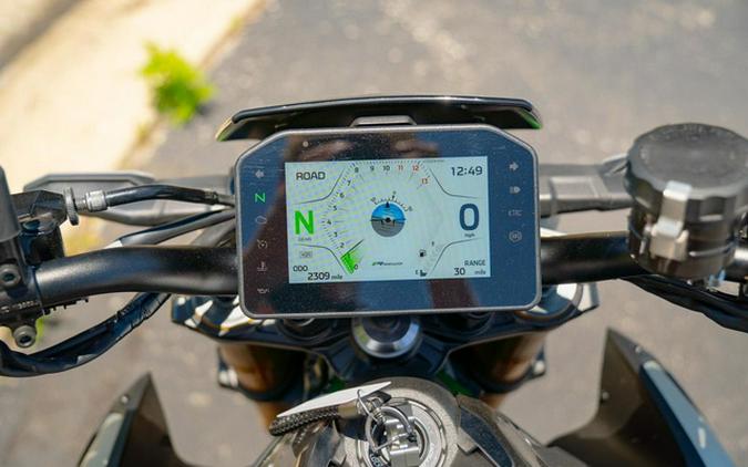 2025 Kawasaki Z900 SE ABS