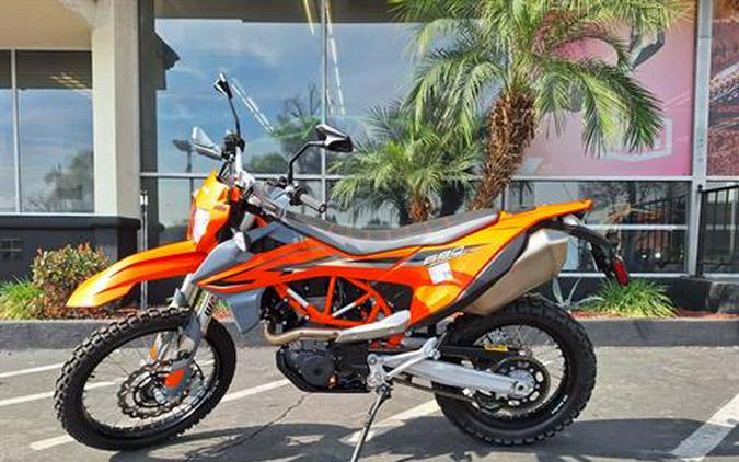 2023 KTM 690 Enduro R