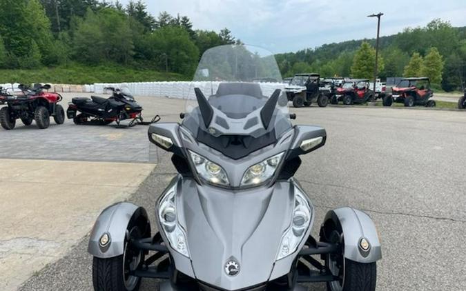 2012 Can-Am® Spyder® RT Audio & Convenience SE5