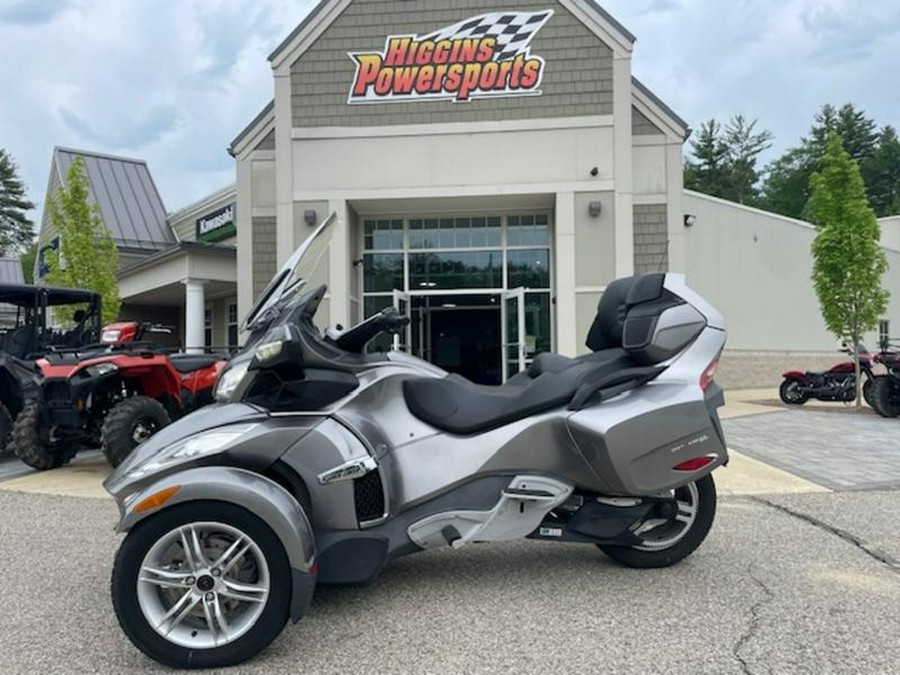 2012 Can-Am® Spyder® RT Audio & Convenience SE5