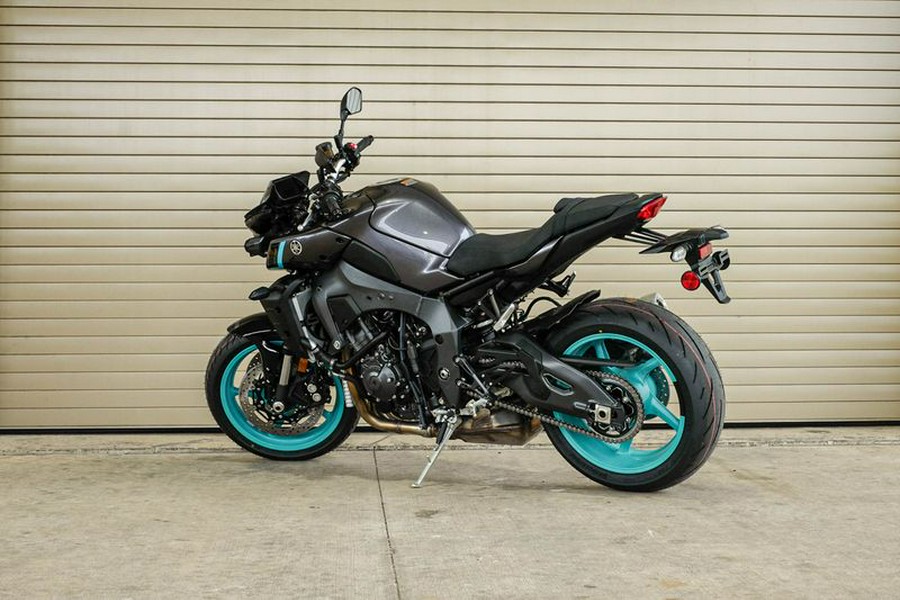 New 2024 YAMAHA MT10 MIDNIGHT CYAN