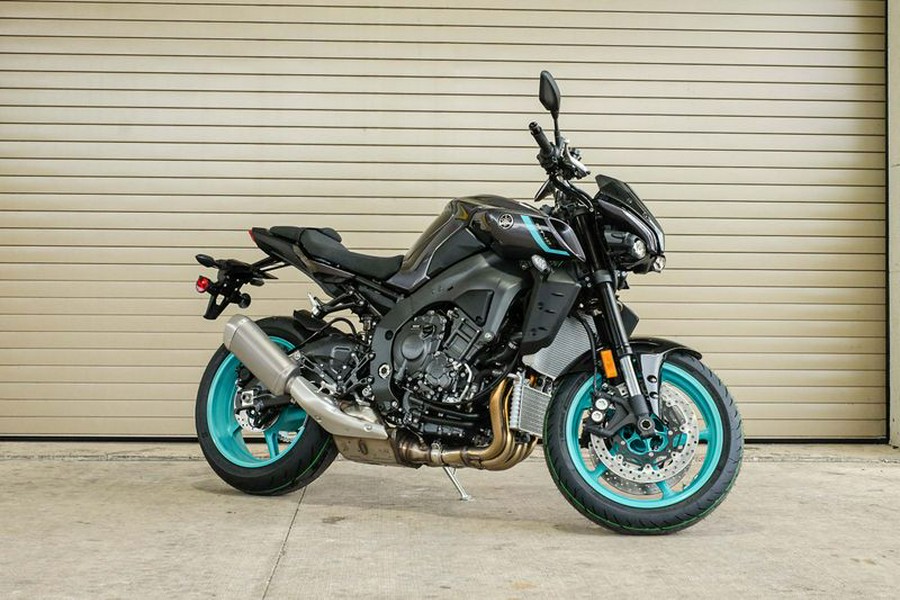 New 2024 YAMAHA MT10 MIDNIGHT CYAN