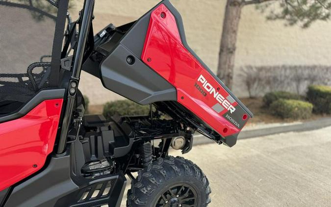 2024 Honda® Pioneer 1000-6 Deluxe Crew