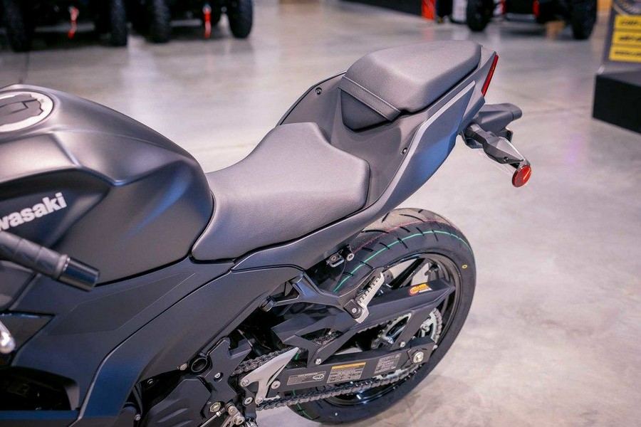2026 Kawasaki Ninja® 500