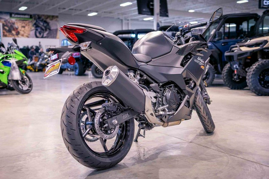 2026 Kawasaki Ninja® 500