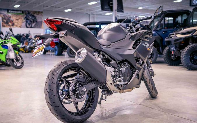 2026 Kawasaki Ninja® 500