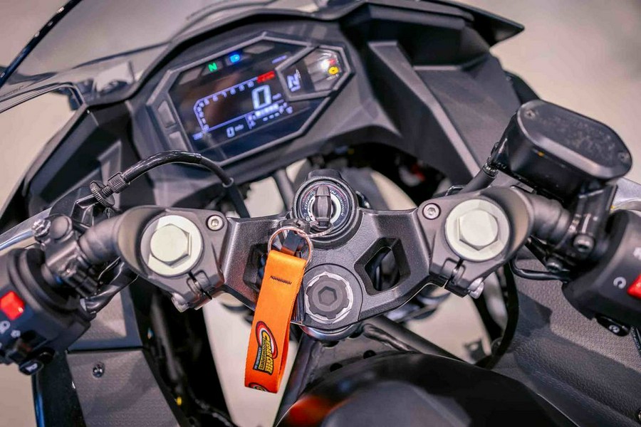 2026 Kawasaki Ninja® 500