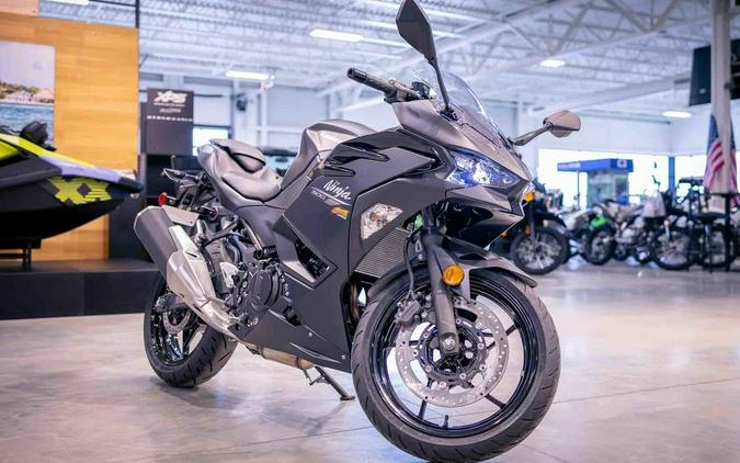 2026 Kawasaki Ninja® 500