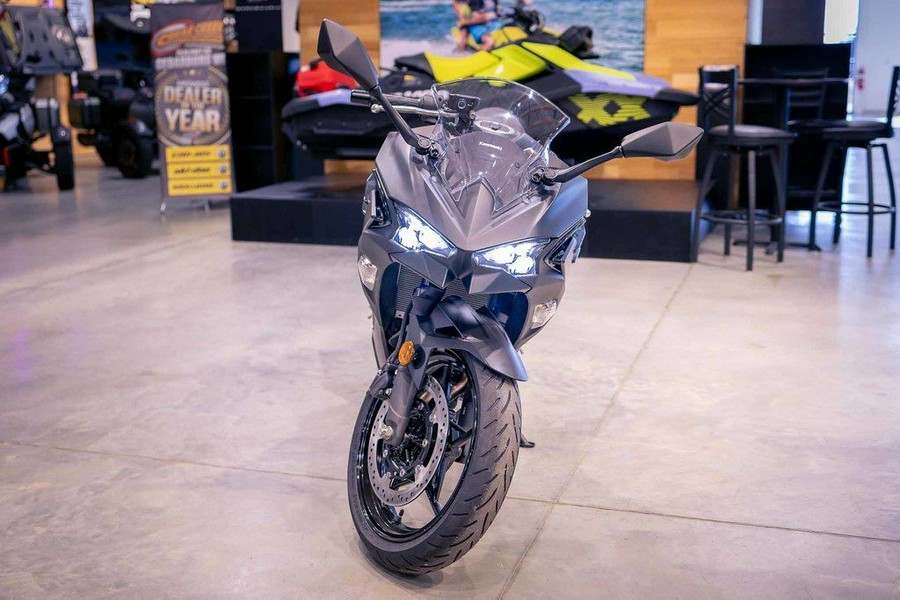 2026 Kawasaki Ninja® 500