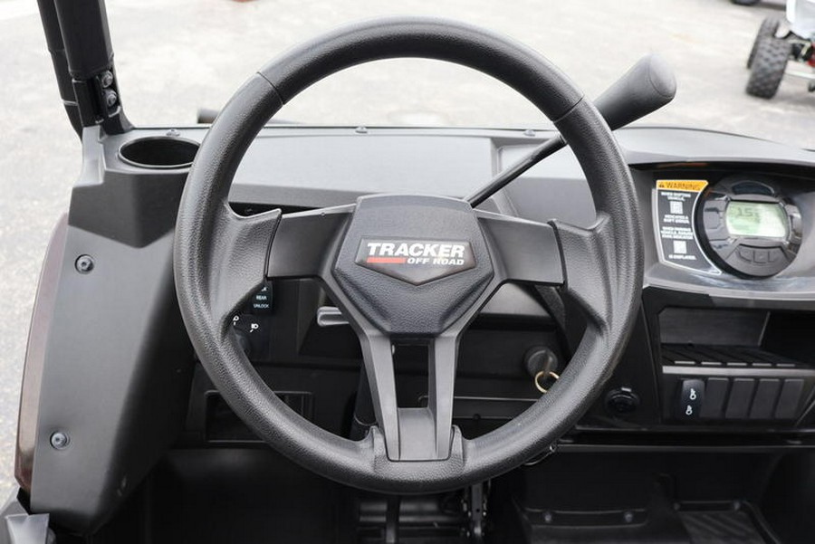 2023 Tracker® Boats 800 SX LE