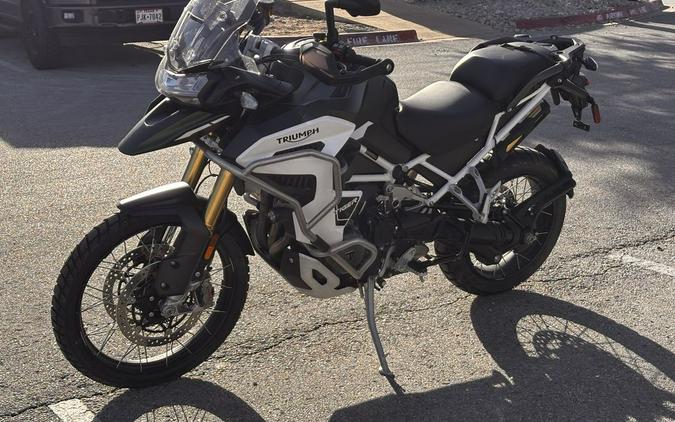 2023 Triumph Tiger 1200 Rally Explorer Matte Khaki Green