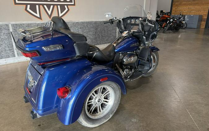 FLHTCUTG 2017 Tri Glide® Ultra
