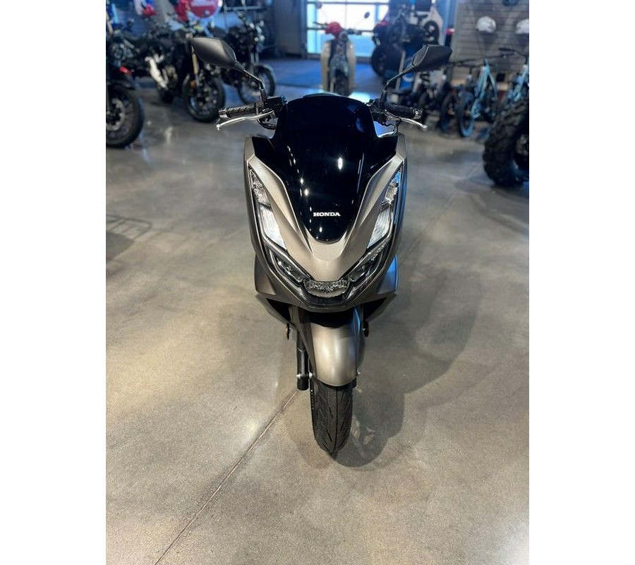 2023 Honda® PCX