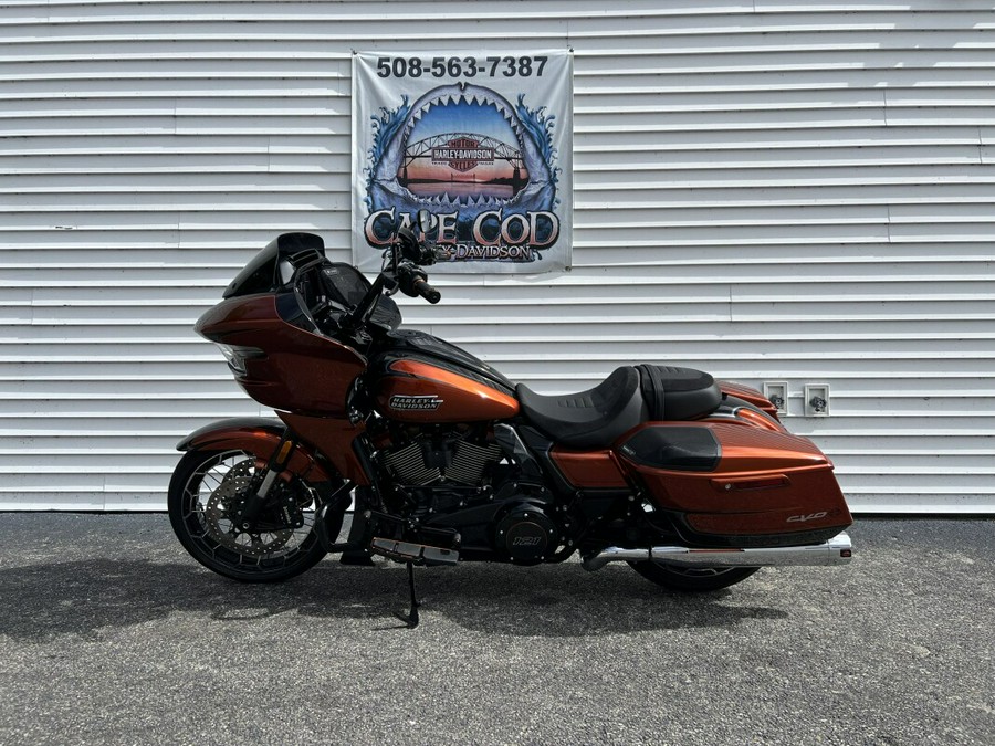 2023 Harley-Davidson CVO™ Road Glide Whiskey Neat w/Raven Metallic