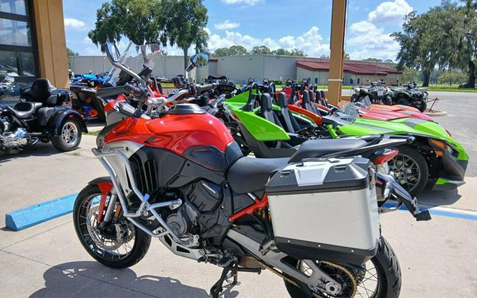 2023 Ducati Multistrada V4 Rally Brushed Aluminum & Matte Black