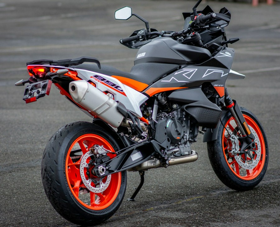 2024 KTM 890 SMT