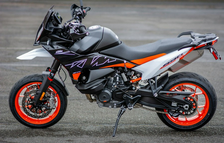 2024 KTM 890 SMT