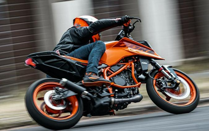 2024 KTM Duke 390