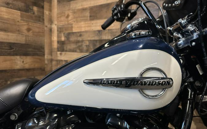 2019 Harley-Davidson® Heritage Classic 114 Billiard Blue/Billiard White FLHCS