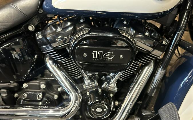 2019 Harley-Davidson® Heritage Classic 114 Billiard Blue/Billiard White FLHCS