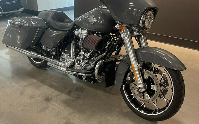2022 Harley-Davidson® Street Glide® Special Gunship Gray