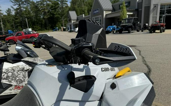 2024 Can-Am® Renegade X mr 650