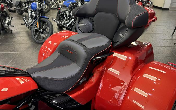 2026 Harley-Davidson® CVO Street Glide 3 Limited Citrus Heat CVO Tri-Tone