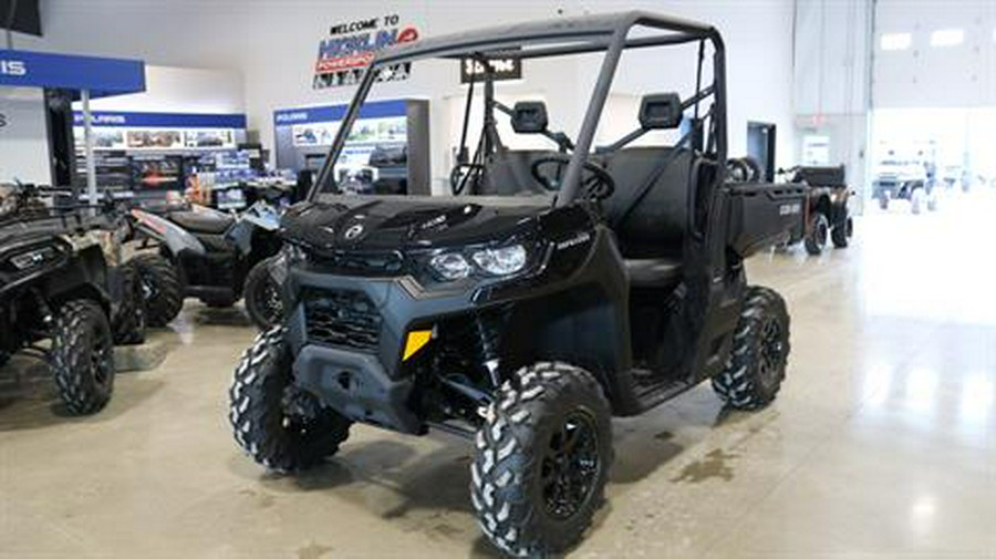 2024 Can-Am Defender DPS HD10