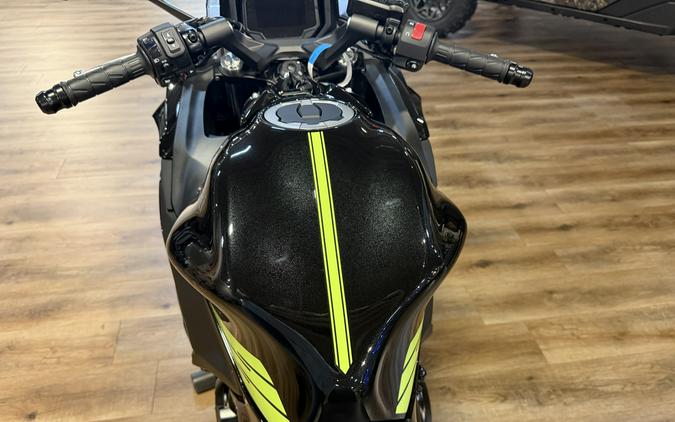 2026 Kawasaki Ninja 650 ABS Metallic Yellowish Green/Metallic Spark Black - 109654