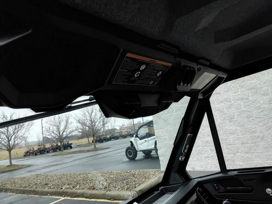 2026 Can-Am Defender XT CAB HD11