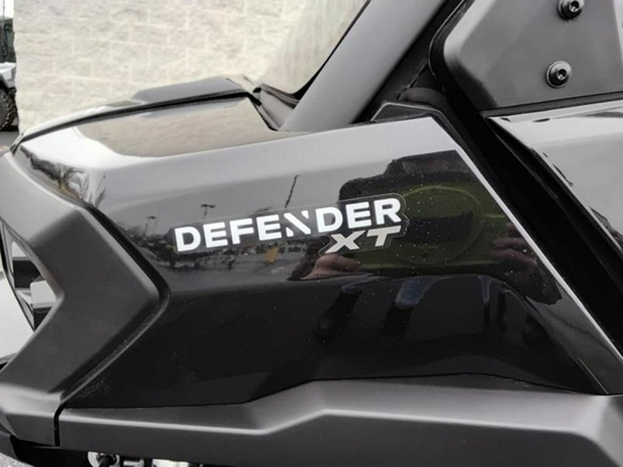 2026 Can-Am Defender XT CAB HD11