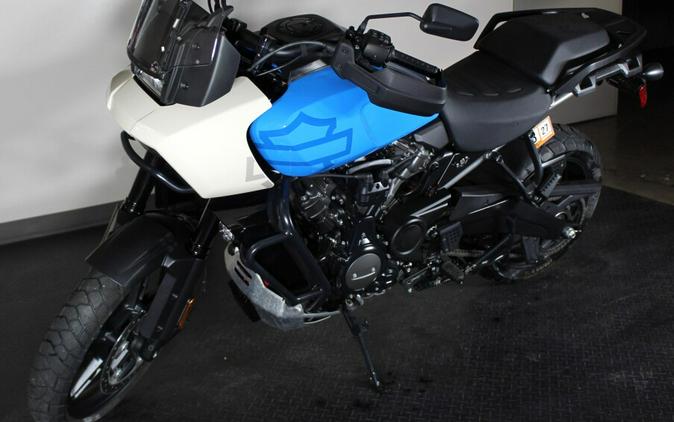 2022 Harley-Davidson® RA1250S Pan America™ 1250 Special
