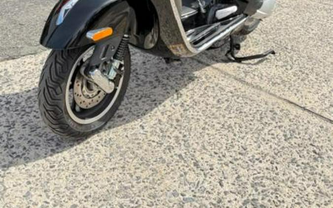 2023 Vespa GTS 300